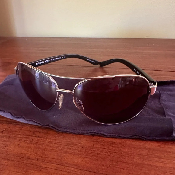 Michael Kors Astrid III 5015 Gold Black Aviator Sunglasses Logo on side - Picture 7 of 12